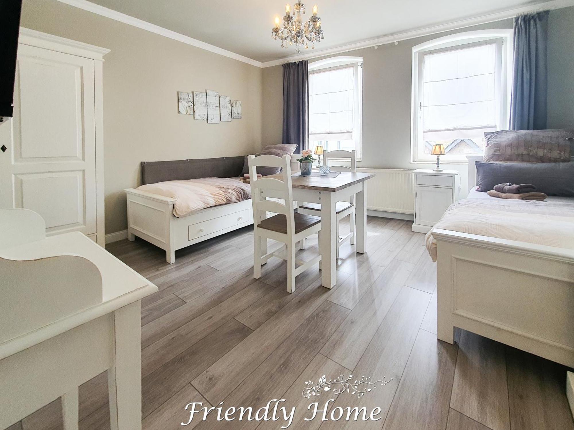 Friendly Home - Stadthaus Борнхайм Екстериор снимка